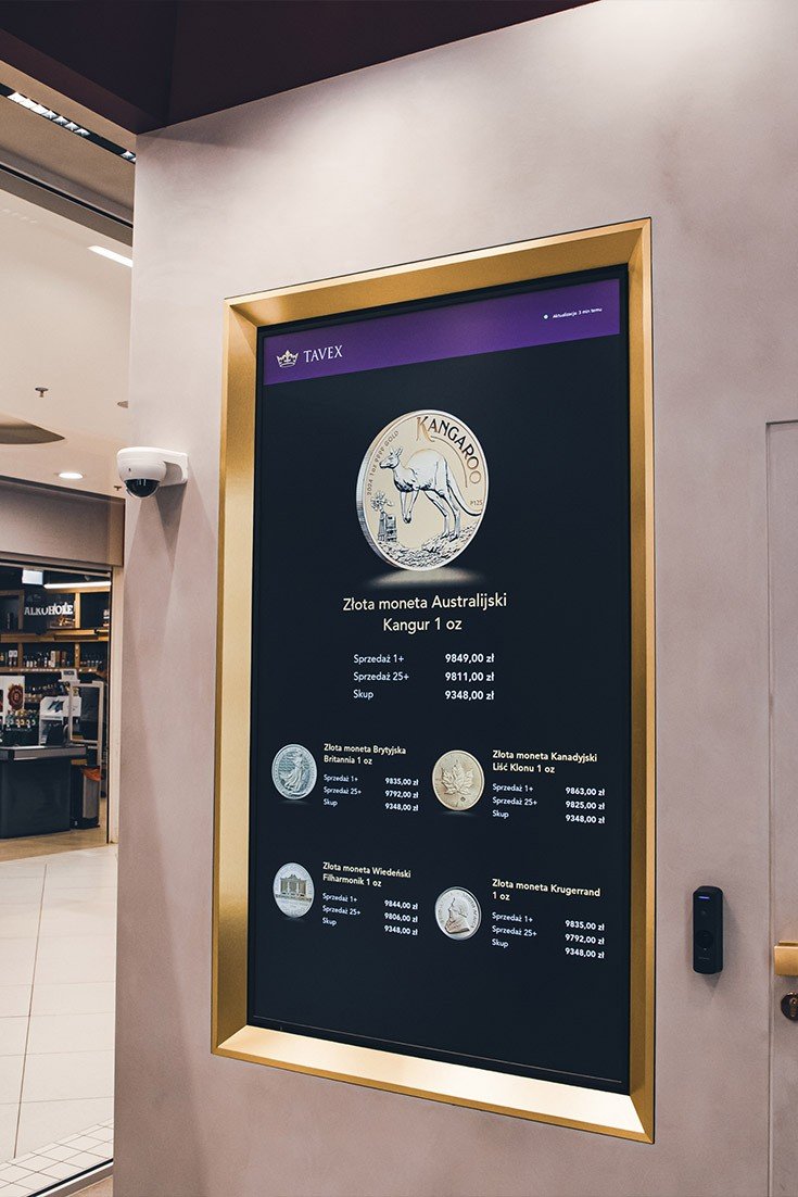 Advertising monitors Solix
